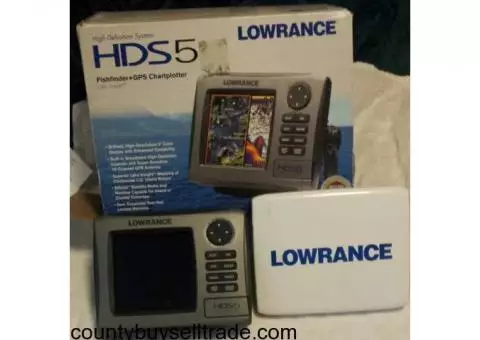 Lowrance HDS5 Fishfinder